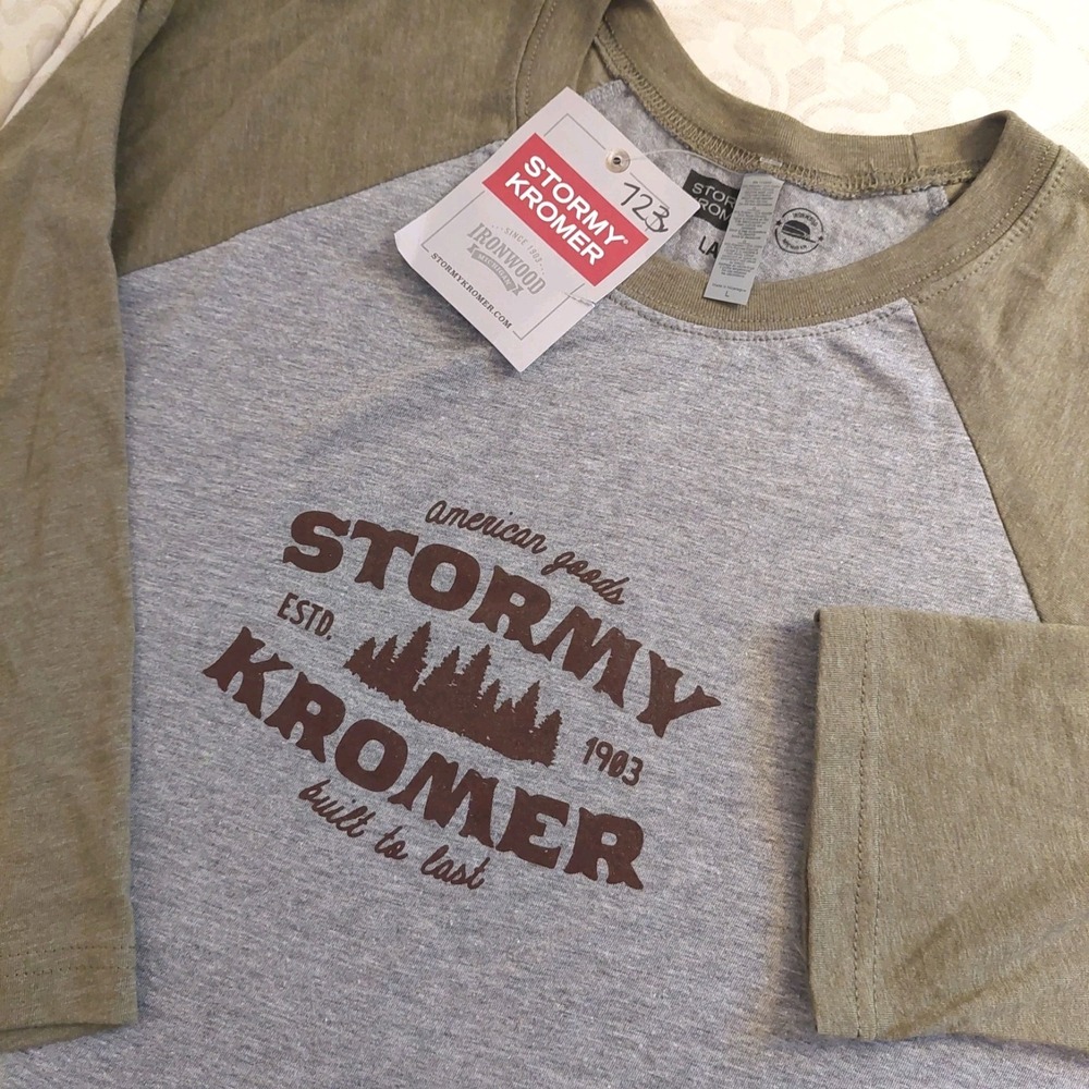 Stormy Kromer Unisex Baseball Tee Gray & Olive Green Cotton/Poly Blend Sz L NEW! - Picture 3 of 10